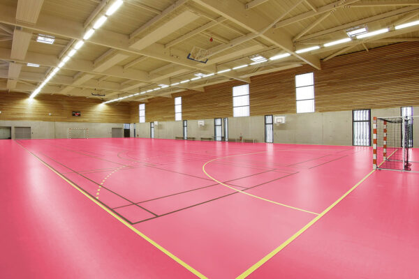 Wykładzina sportowa do sali gimnastycznej Tarkett Omnisports Reference Multi use Uni Cramberry Pink